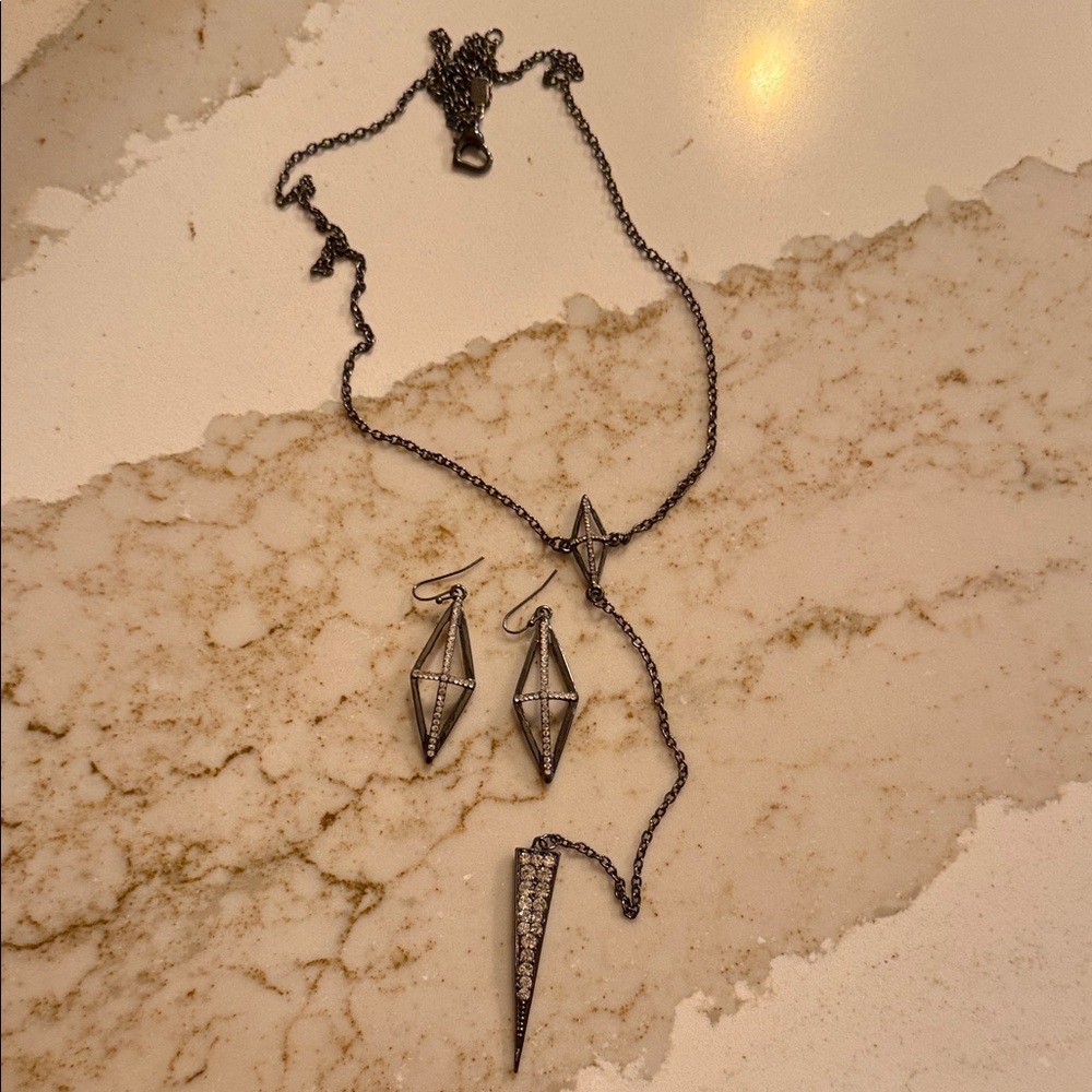 Elegant Silver Jewelry Set